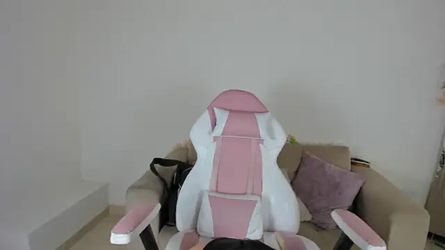 Charlotte cowell sub1  online show from 12-29-24, 09:09