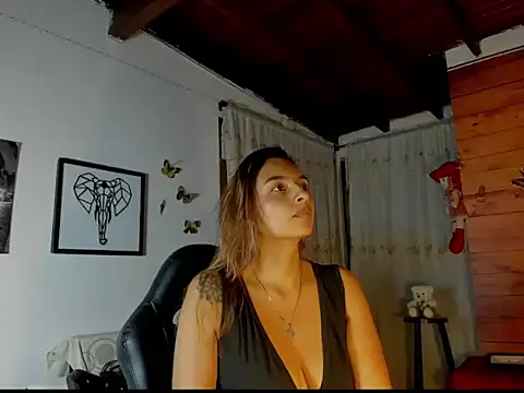 mykaelahoney online show from 02-12-26, 04:51