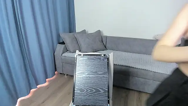 RileyMee online show from 01-12-25, 06:28