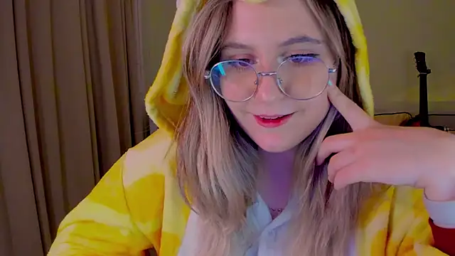 Snapshot of Diana_Flower chatting on 12-06-24, 02:17 Diana Flower online show from 12-06-24, 02:17