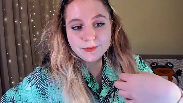 Snapshot of Diana_Flower chatting on 01-10-25, 01:31 Diana Flower online show from 01-10-25, 01:31