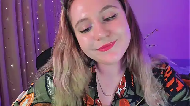 Snapshot of Diana_Flower chatting on 01-16-25, 01:14 Diana Flower online show from 01-16-25, 01:14