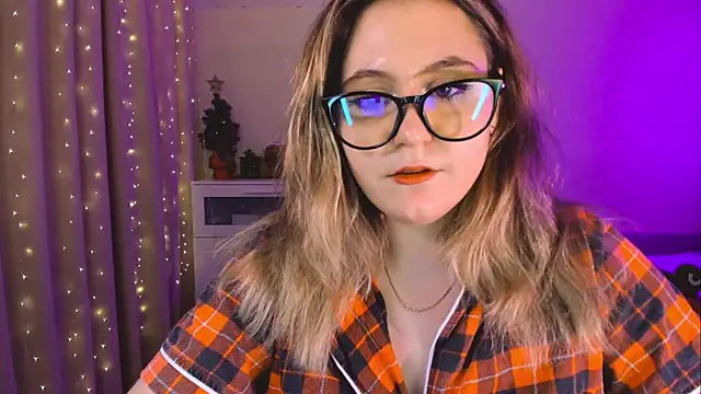 Snapshot of Diana_Flower chatting on 02-02-25, 01:19 Diana Flower online show from 02-02-25, 01:19