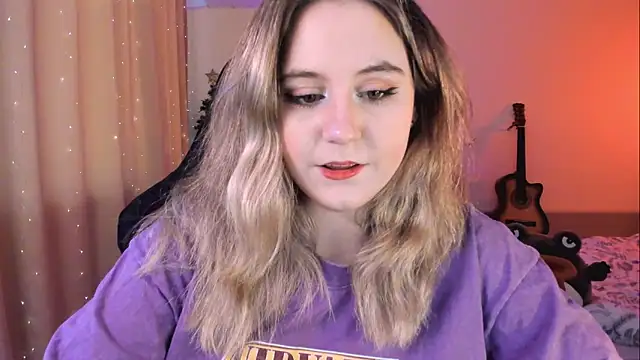 Snapshot of Diana_Flower chatting on 02-21-25, 10:07 Diana Flower online show from 02-21-25, 10:07