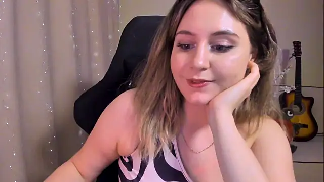 Snapshot of Diana_Flower chatting on 02-23-25, 03:40 Diana Flower online show from 02-23-25, 03:40