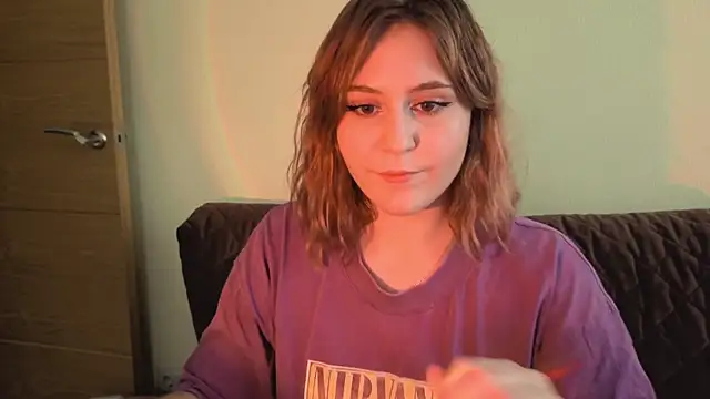 Snapshot of Diana_Flower chatting on 09-10-25, 01:00 Diana Flower online show from 09-10-25, 01:00
