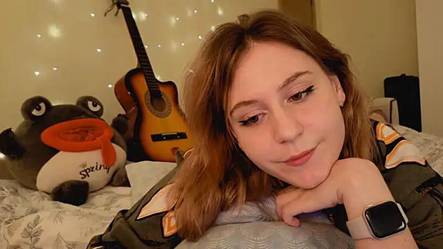 Snapshot of Diana_Flower chatting on 09-21-25, 01:24 Diana Flower online show from 09-21-25, 01:24