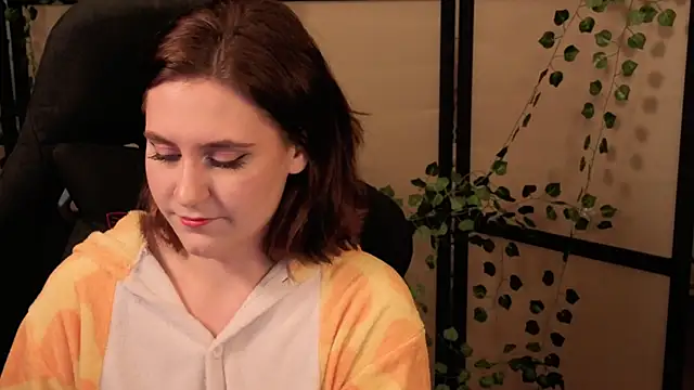 Snapshot of Diana_Flower chatting on 02-13-26, 11:39 Diana Flower online show from 02-13-26, 11:39