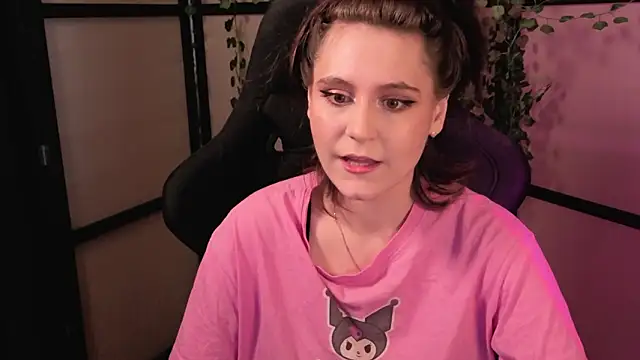 Snapshot of Diana_Flower chatting on 03-15-26, 12:11 Diana Flower online show from 03-15-26, 12:11