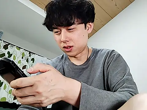 whitebriefboy online show from 03-05-25, 03:40