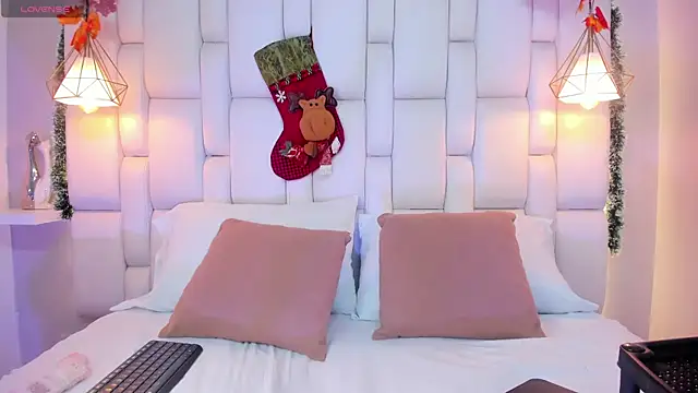 AslyGomez online show from 12-20-24, 11:43