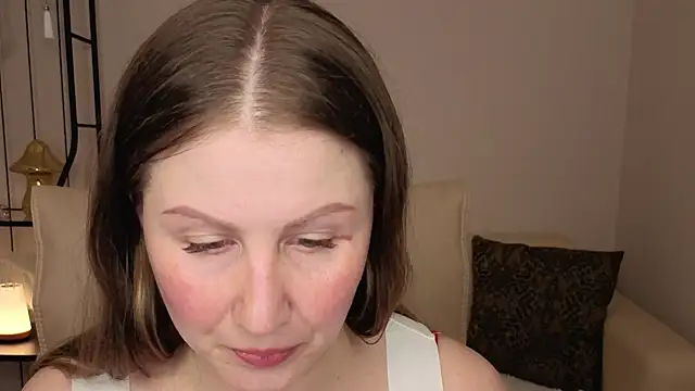 Snapshot of Helens_love chatting on 04-21-26, 09:15 Helens love online show from 04-21-26, 09:15