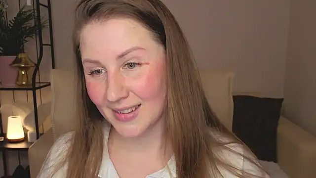 Snapshot of Helens_love chatting on 04-27-26, 08:56 Helens love online show from 04-27-26, 08:56