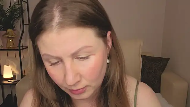 Helens love online show from 06-19-26, 02:16