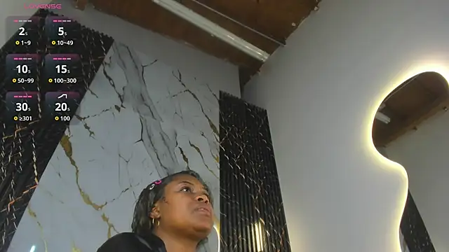 Snapshot of ebony_hot1 chatting on 10-25-25, 10:04 ebony hot1 online show from 10-25-25, 10:04