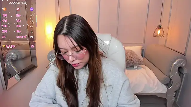 Lanna18 online show from 10-11-25, 11:53