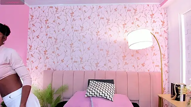 amber-hill online show from 02-26-25, 07:05