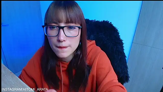 hitomi arata online show from 05-07-26, 06:35