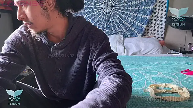 isissun03 online show from 11-10-25, 12:37