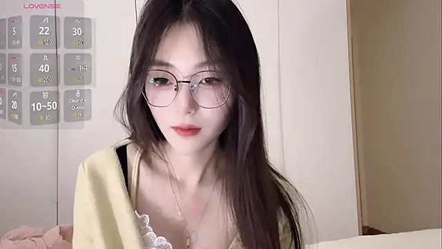 Snapshot of Sweet-Angel999 chatting on 01-22-25, 05:38 Sweet-Angel999 online show from 01-22-25, 05:38