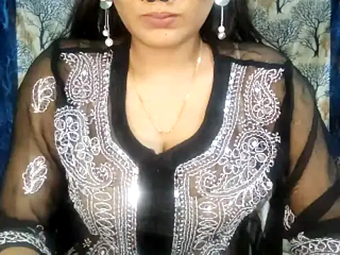 Aarvi Arora online show from 12-20-25, 11:17