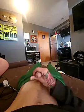 Snapshot of Danny_White_Gold chatting on 10-21-25, 07:14 Danny White Gold online show from 10-21-25, 07:14