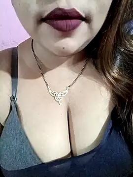 Beautyy38 online show from 12-25-24, 02:57