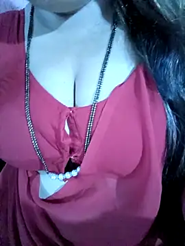 Beautyy38 online show from 10-28-25, 03:21