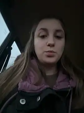 Strawberryyyyik online show from 12-28-24, 01:49