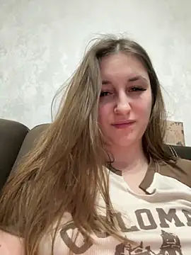 Strawberryyyyik online show from 12-30-24, 09:50