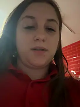 Strawberryyyyik online show from 09-22-25, 03:58