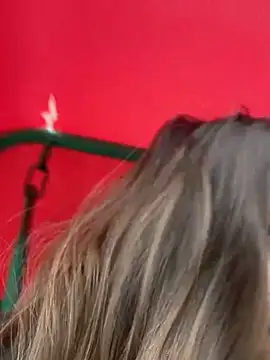 Strawberryyyyik online show from 10-05-25, 07:07