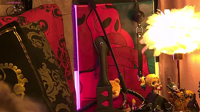 ZoeMesmerize online show from 11-07-25, 10:59