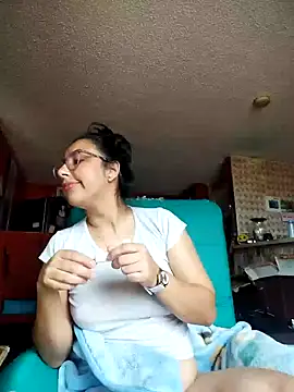 Snapshot of Im_Alma_ chatting on 03-19-26, 01:26 Im Alma online show from 03-19-26, 01:26