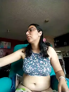 Snapshot of Im_Alma_ chatting on 03-27-26, 01:22 Im Alma online show from 03-27-26, 01:22