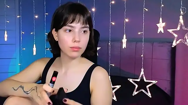 Stacy Gonzales  online show from 11-04-25, 06:56