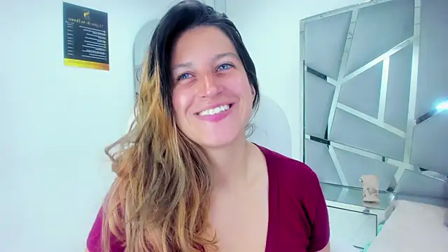 GiaRoussel online show from 01-10-25, 02:45