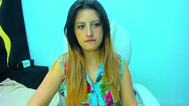 GiaRoussel online show from 03-14-25, 01:46