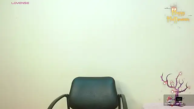 JessicaRabbit04 online show from 10-24-25, 04:09