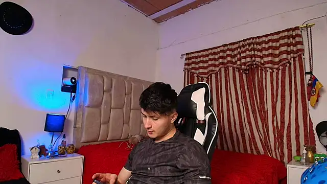 santyago taylor online show from 12-14-24, 02:12