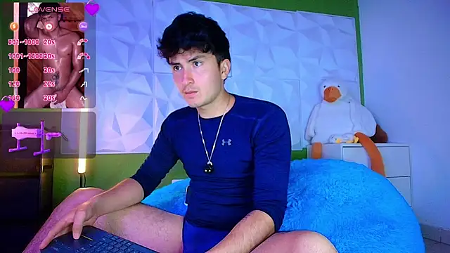 santyago taylor online show from 10-17-25, 06:43