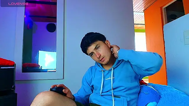 santyago taylor online show from 12-02-25, 06:47