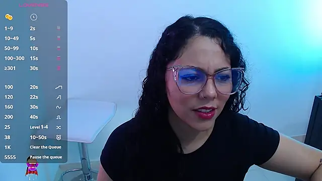 Snapshot of Mailywindsor chatting on 02-02-25, 01:08 Mailywindsor online show from 02-02-25, 01:08