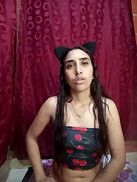 Snapshot of ifeelverywet_andhot chatting on 12-23-24, 08:47 ifeelverywet andhot online show from 12-23-24, 08:47