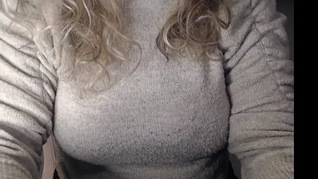 JenniLowen online show from 01-09-25, 01:13