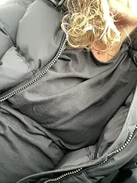 JenniLowen online show from 02-04-25, 12:33