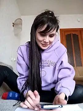 Francenia lolis online show from 01-22-25, 10:40