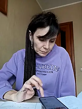 Francenia lolis online show from 01-27-25, 11:32