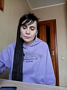 Francenia lolis online show from 01-31-25, 10:20