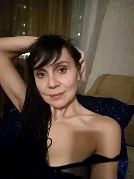 Francenia lolis online show from 02-08-25, 05:50